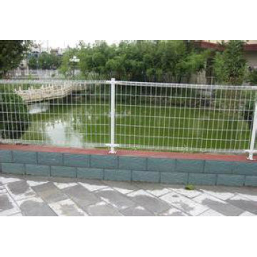 Low Carbon Iron Wire Double Loops Fence on Sale